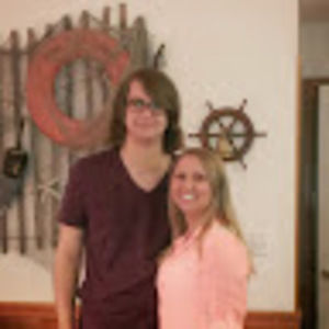 Meet your Posher, Lacey